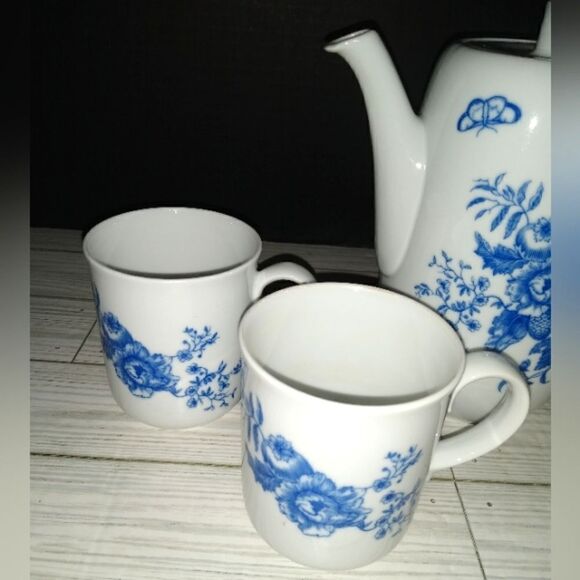 Rhapsody Royal Worcester Coffee Tea Pot & Creamer With 2 Cups Mugs 1975 England - Picture 6 of 12
